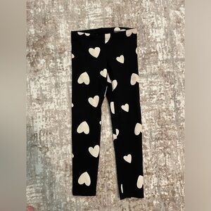 Old Navy Black Heart Print Kids Leggings size S 6/7-NWT